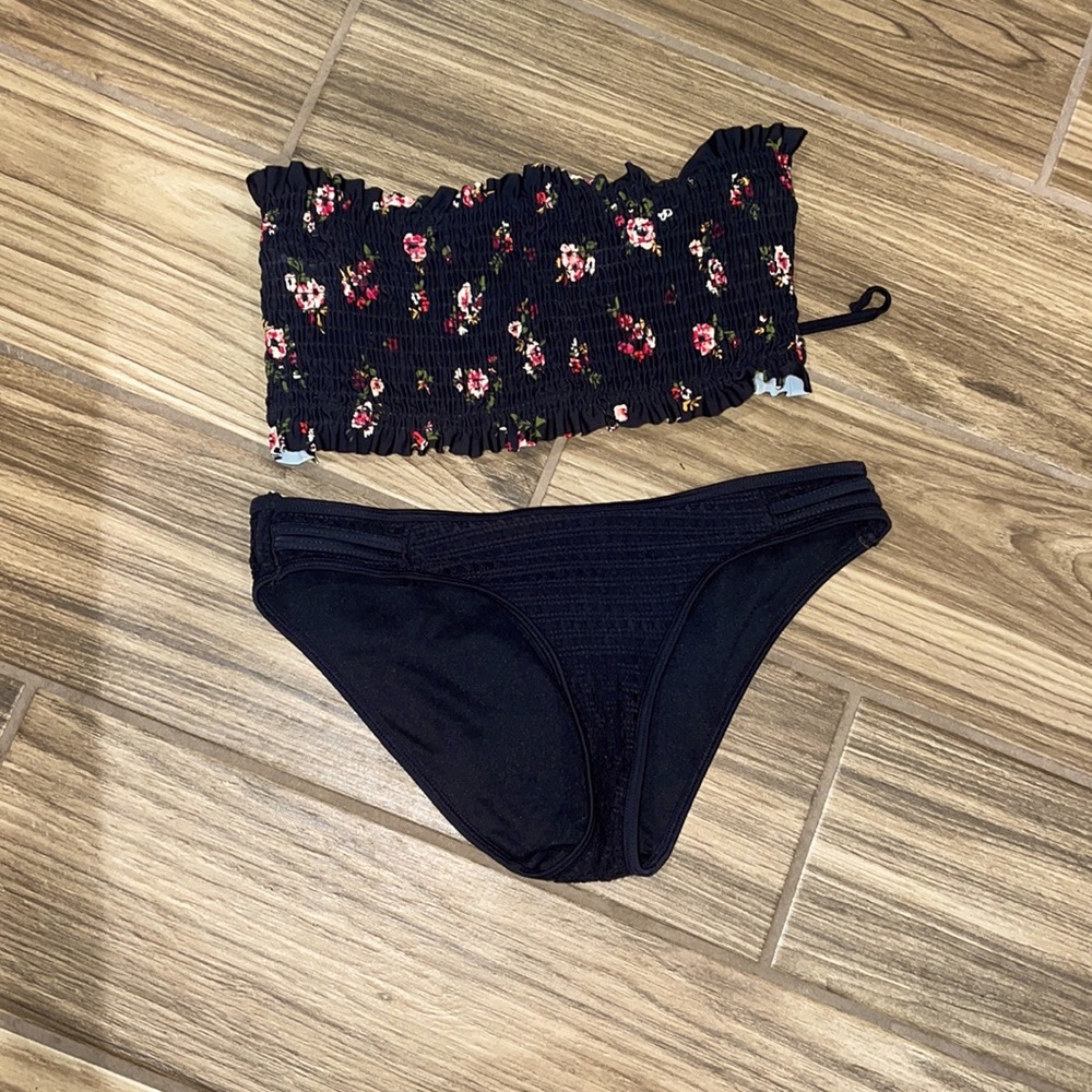 Strapless bikini